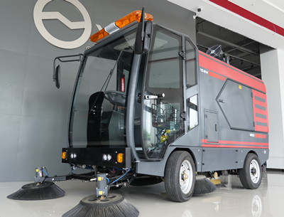 駕駛式掃地機 駕駛式掃地機